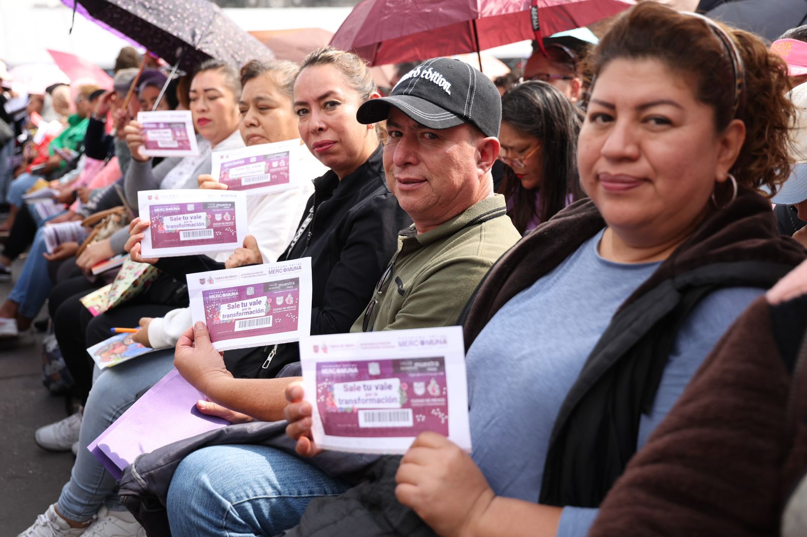 Clara Brugada arranca Mercomuna: 335 mil familias recibirán vales este año
