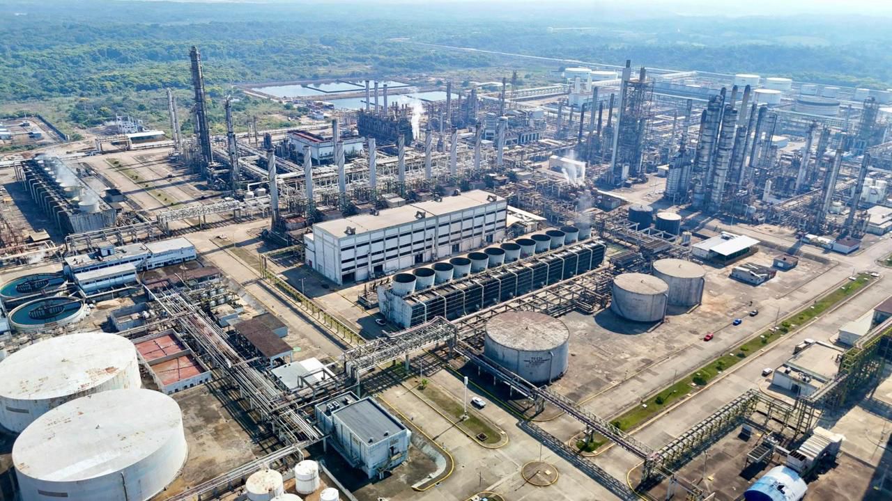 Pemex desmiente pérdidas y garantiza abasto de combustibles