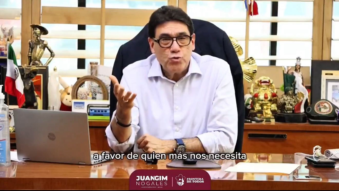 Alcalde de Nogales aplaude las deportaciones de Trump contra migrantes… y termina sin visa