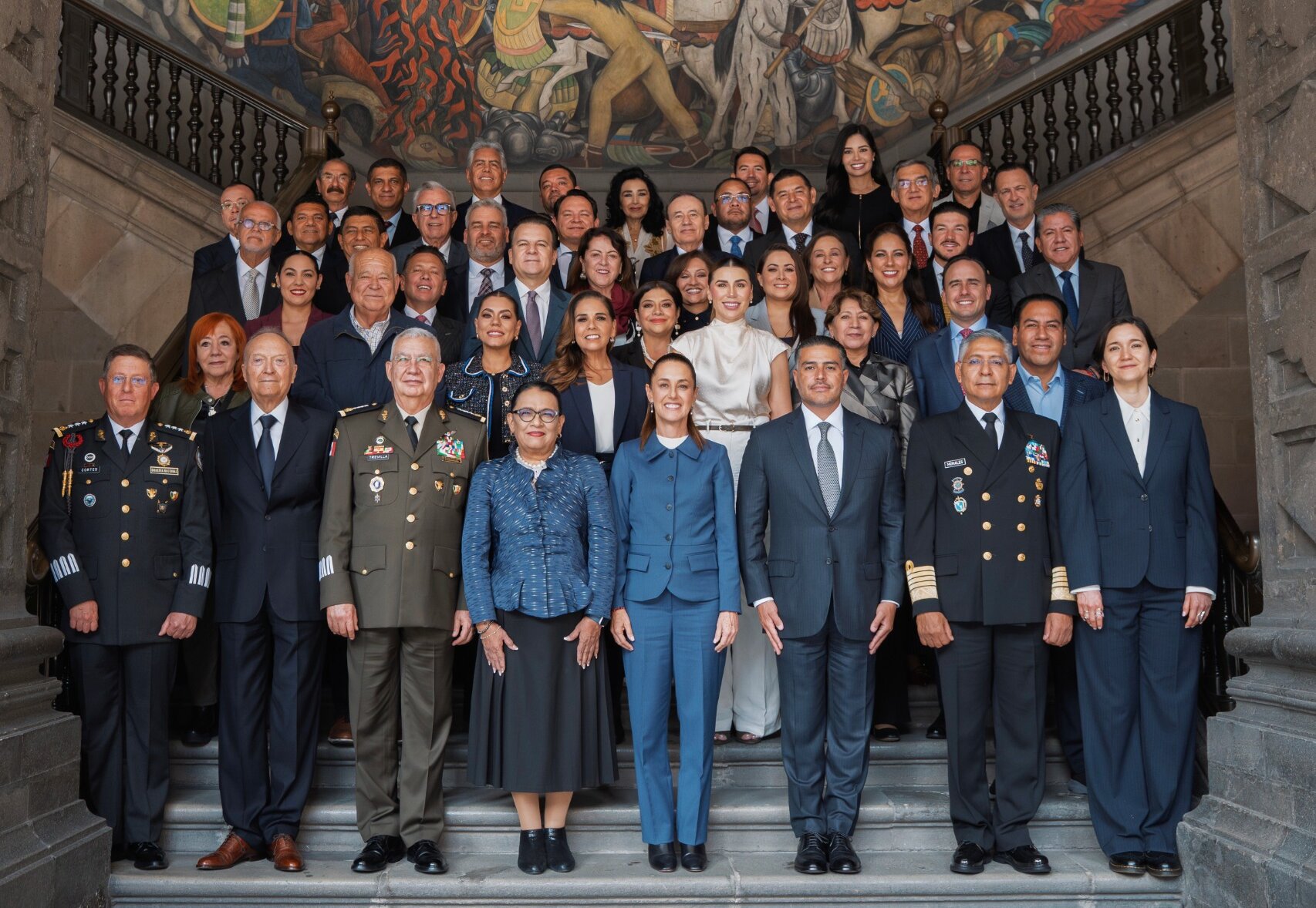 Encabeza la presidenta Sheinbaum Consejo Nacional de Seguridad en Palacio Nacional