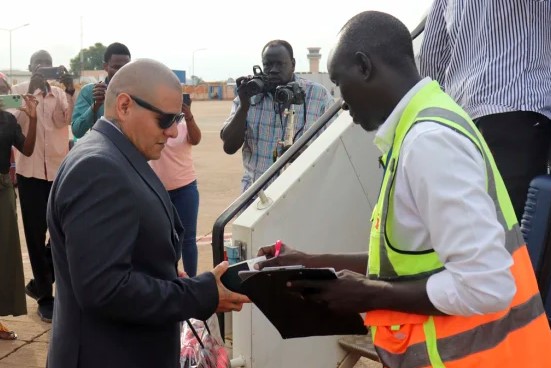 Repatria México a Jesús Muñóz, connacional deportado por EU a Sudán del Sur