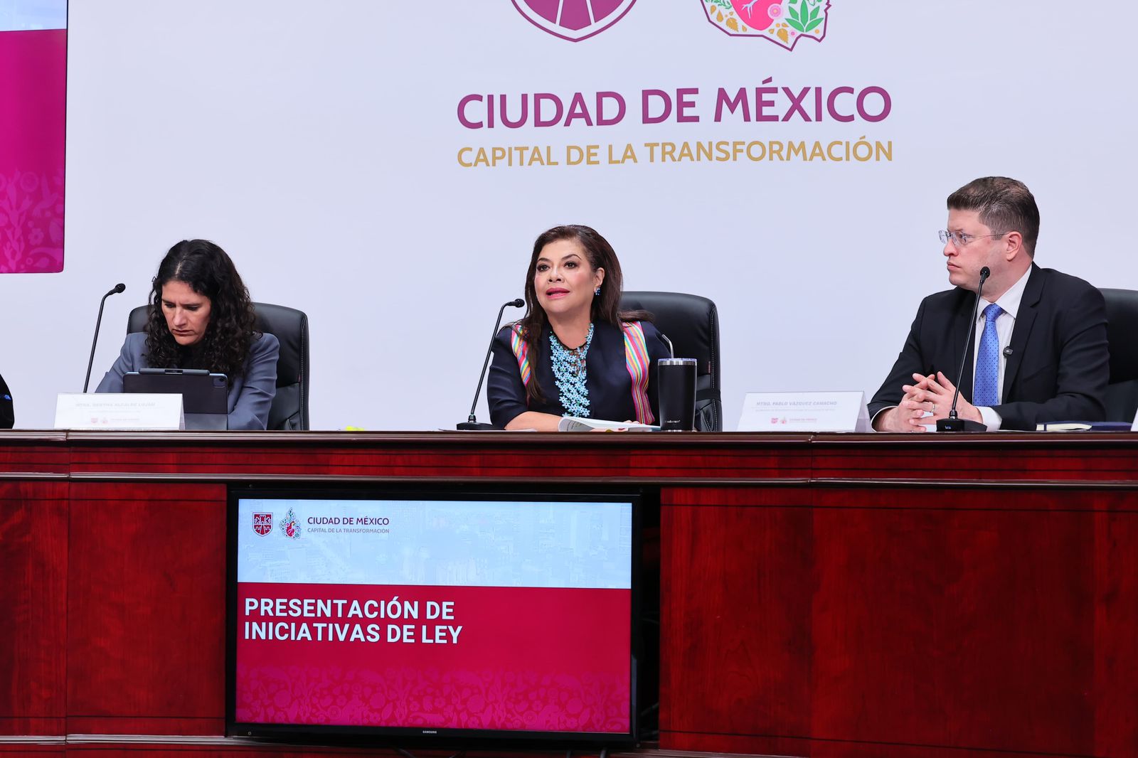 Clara Brugada envía cinco iniciativas de ley al Congreso para fortalecer justicia, seguridad y cuidados en la CDMX