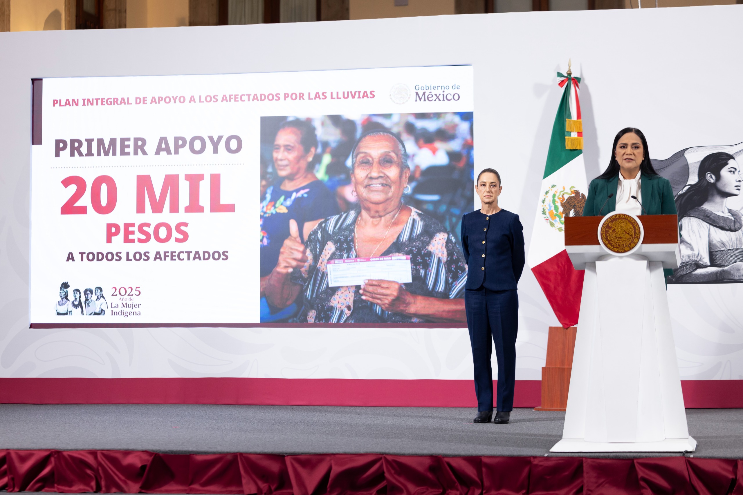 Gobierno de México entrega 10 mil millones de pesos iniciales en apoyo directo a damnificados por lluvias, informó Sheinbaum