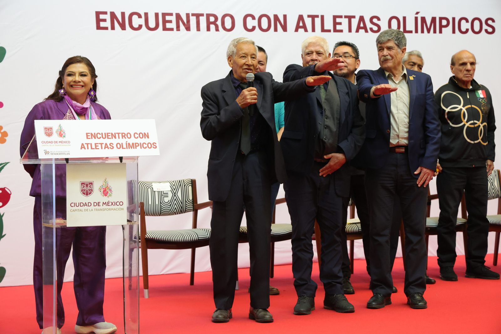 Clara Brugada reconoce a atletas olímpicos como Embajadores de Paz y anuncia reformas para fortalecer el deporte