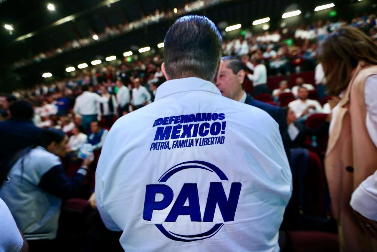 Del “Va por México” al “Voy por mí”: PAN se relanza sin autocrítica y entre acusaciones de simulación