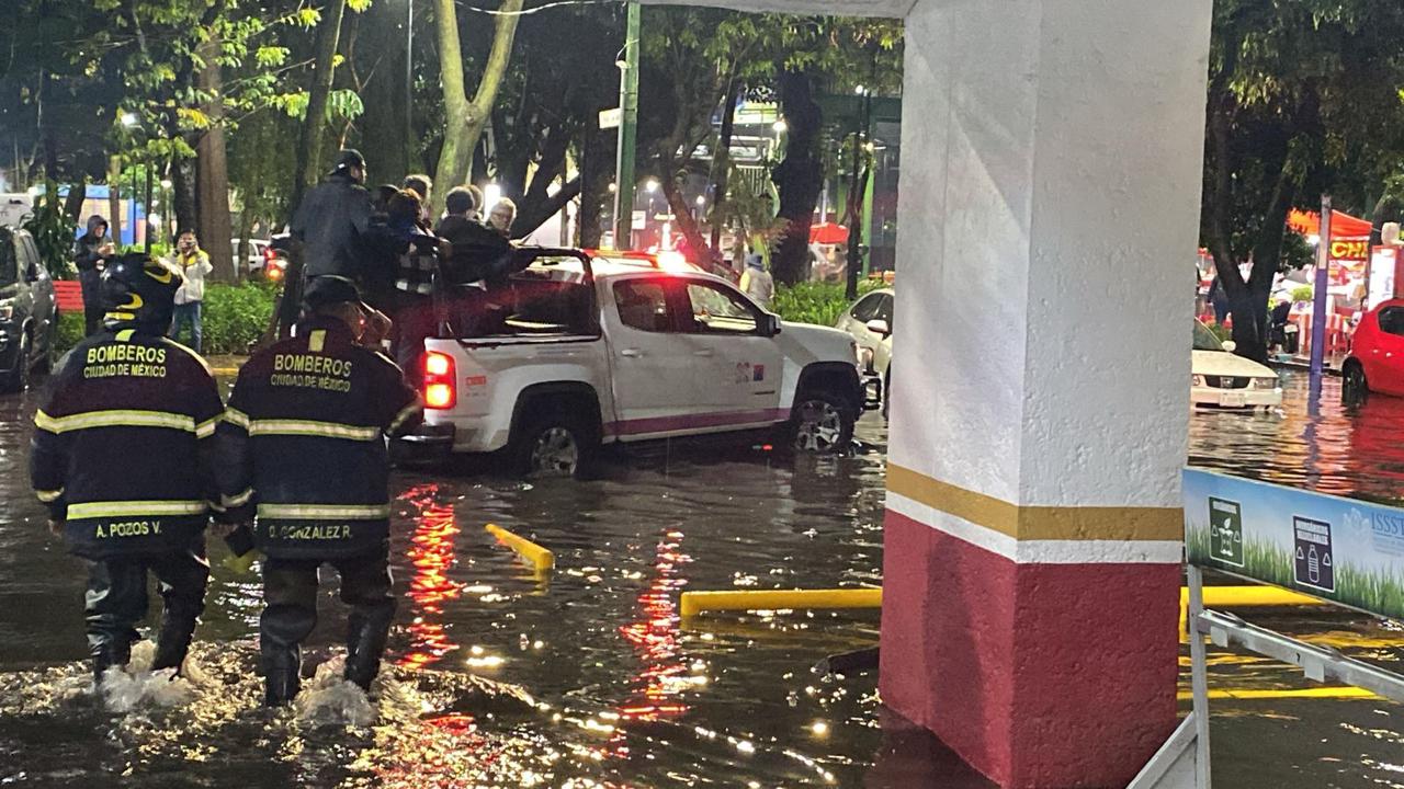 Gobierno capitalino activa operativo “Tlaloque” ante fuertes lluvias y encharcamientos en la CDMX