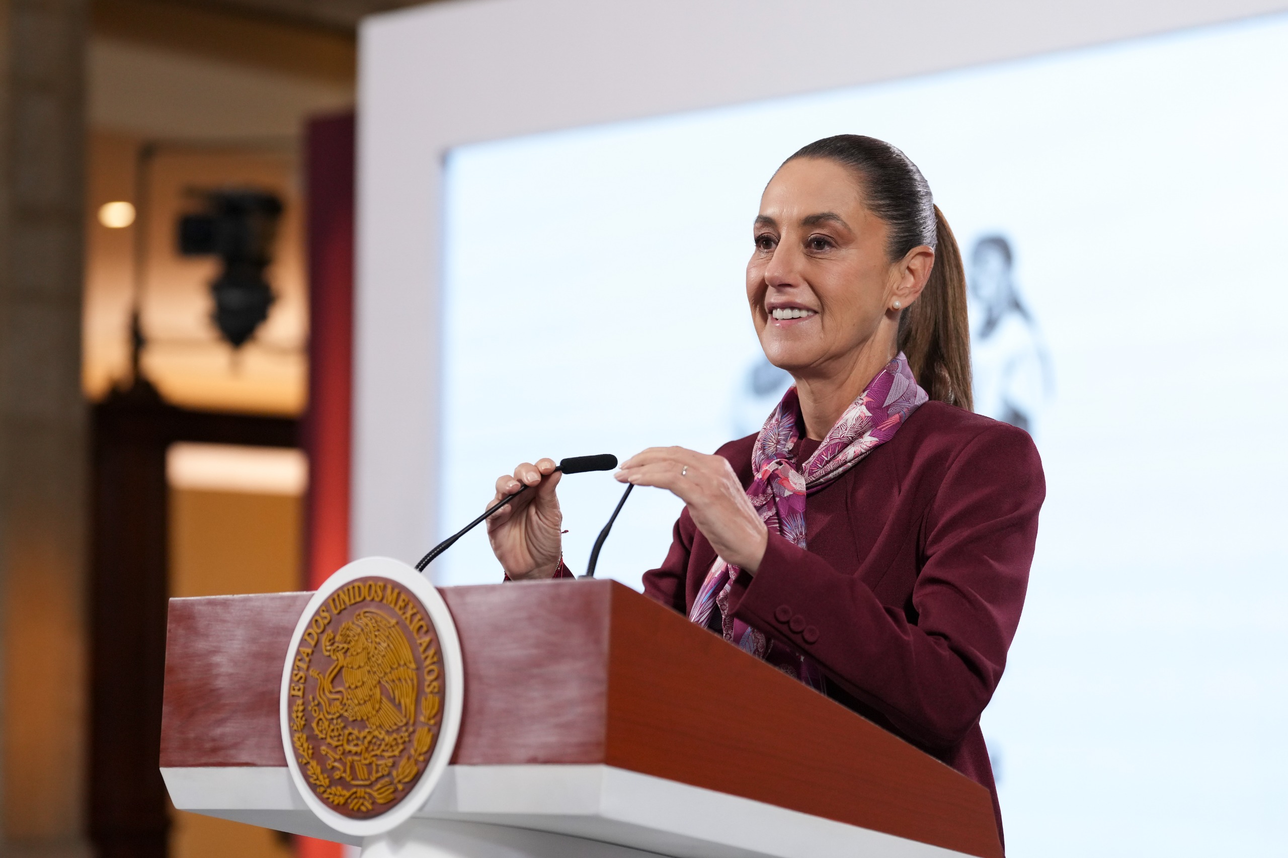Sheinbaum reconoce planteamiento de refresqueros para reducir azúcar y proteger la salud