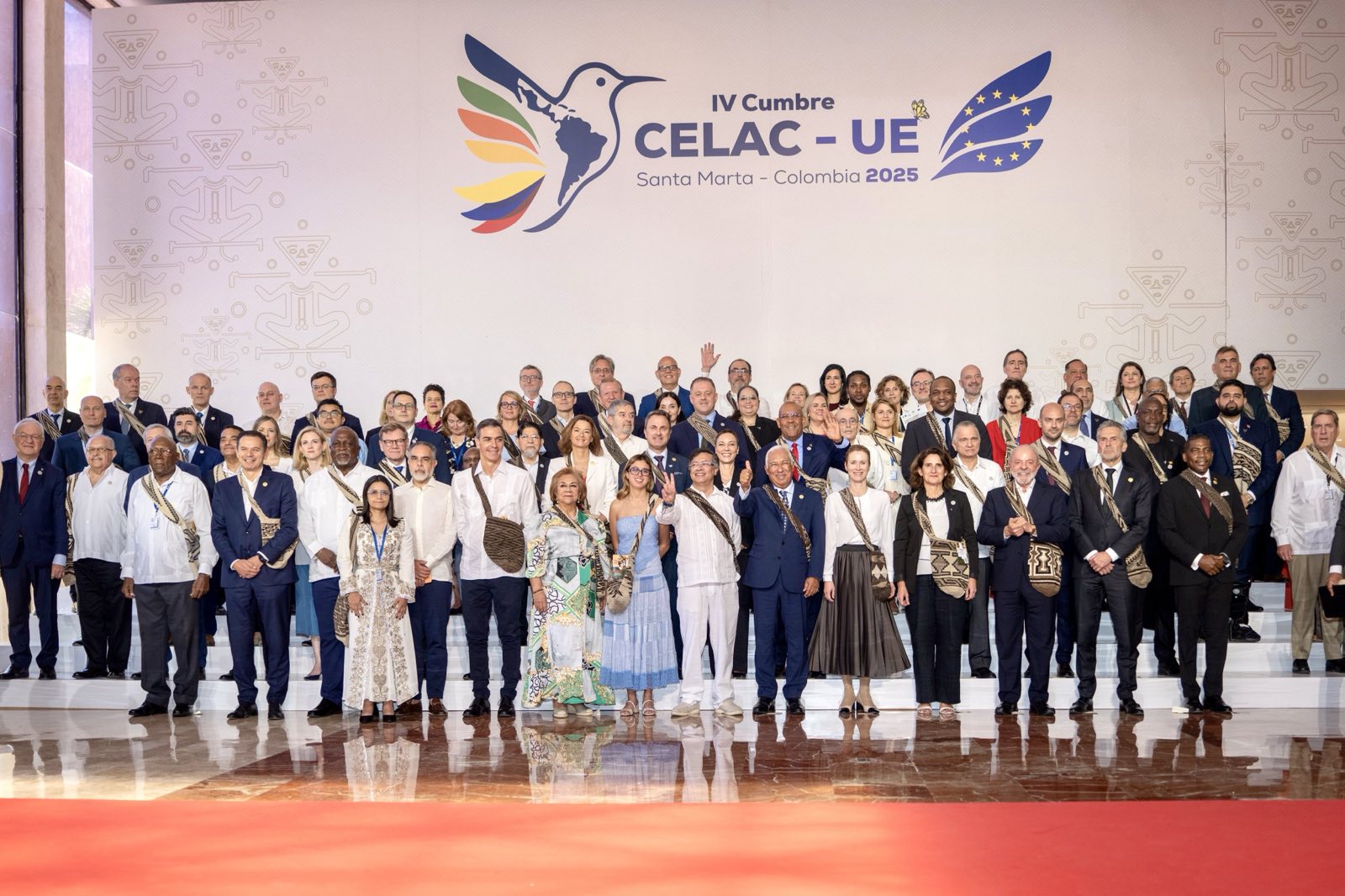 Gustavo Petro llama a Europa y América Latina a unirse frente a Estados Unidos, por una democracia global inclusiva