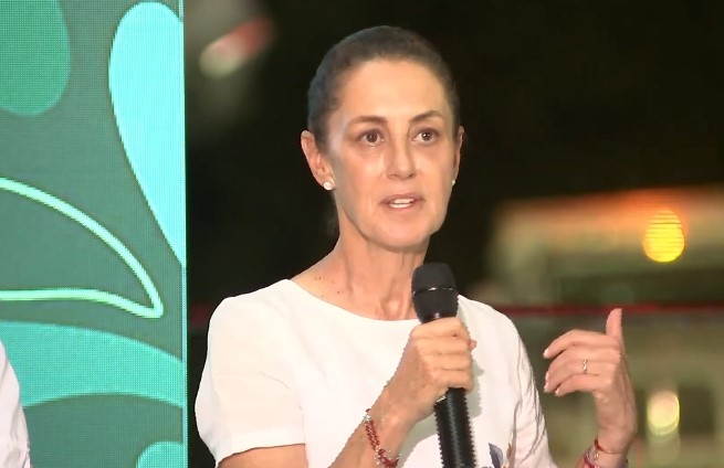 “Condenamos y reprobamos la violencia”: presidenta Sheinbaum, ante disturbios en el Zócalo atribuidos a la Generación Z
