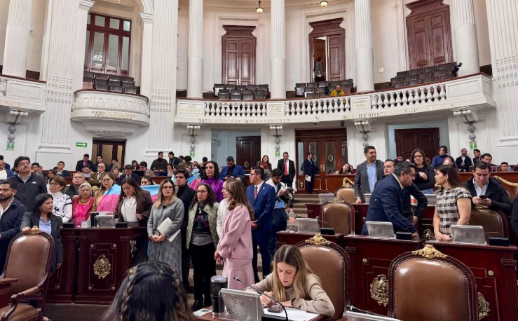 Bancada de Morena en el Congreso de la CDMX acusa a Tabe y Rojo de la Vega de tumbarle su cuenta en X