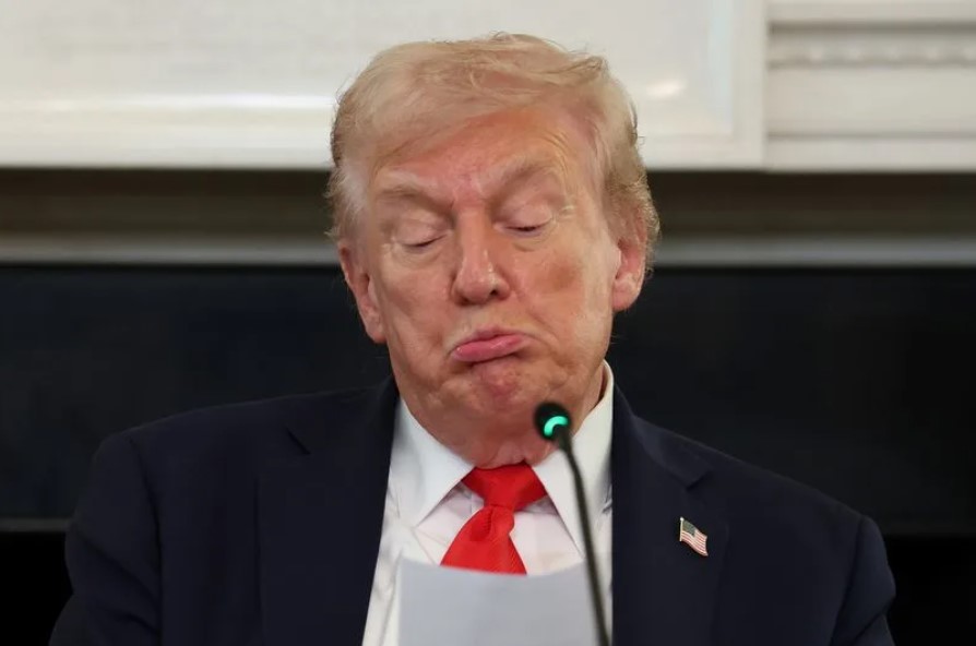 Médico del exvicepresidente Dick Cheney pide al Congreso investigar la salud mental de Trump