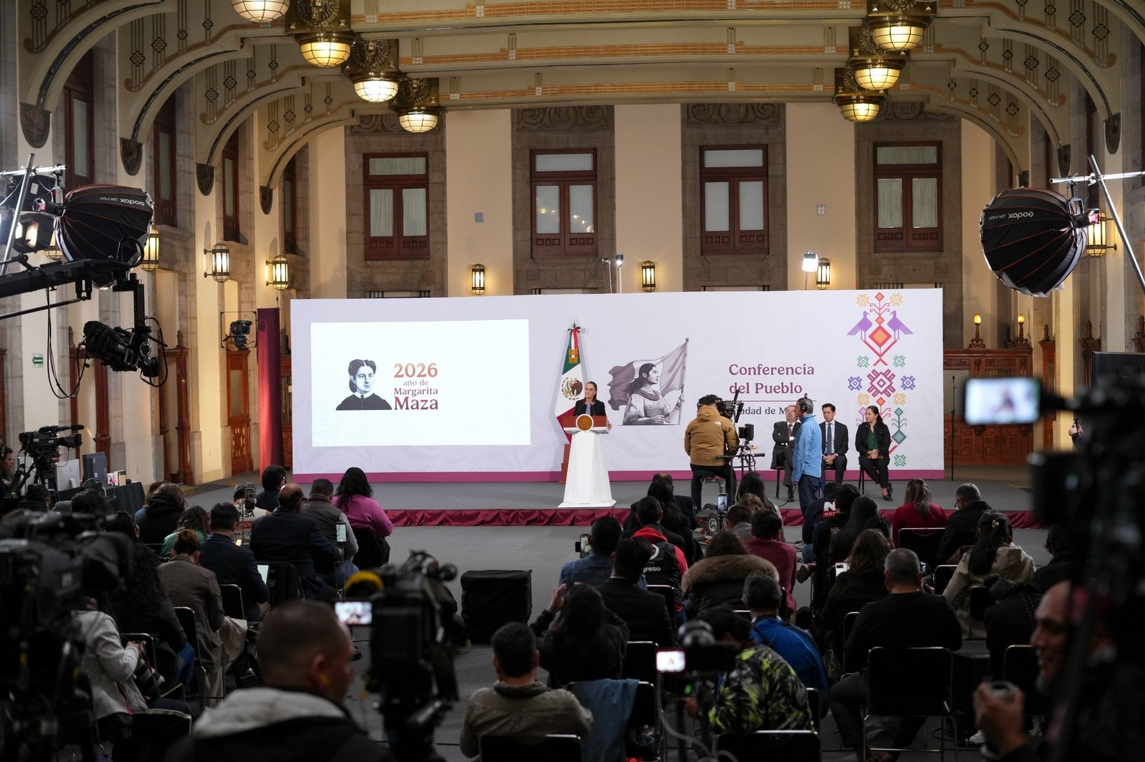 Violencia del sexenio de Calderón explica reclamos de jóvenes en París: Presidenta Sheinbaum