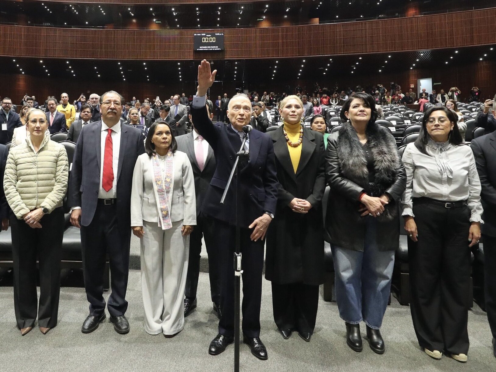 Se va a Reino Unido: Comisión Permanente ratifica a Gertz Manero como embajador