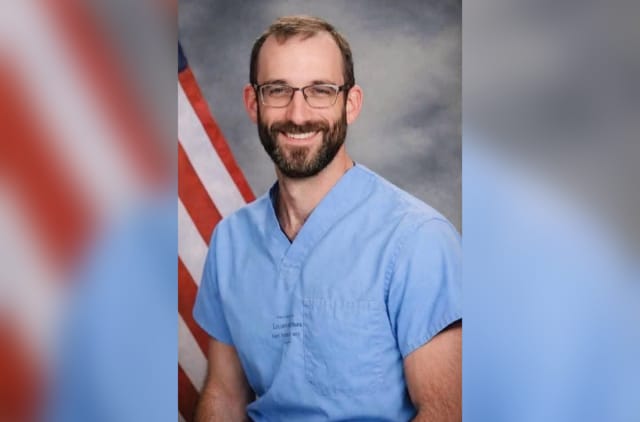 “Matones asesinos y cobardes”: padres de Alex Pretti denuncian mentiras del gobierno de Trump