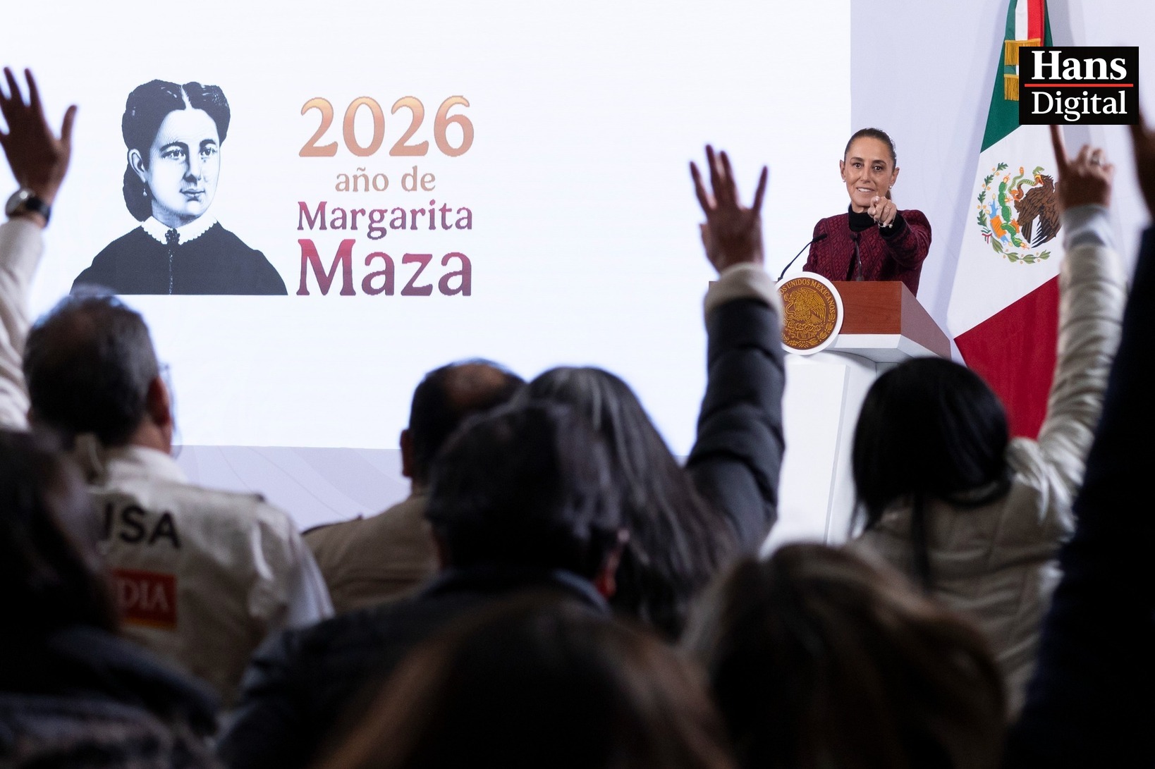 “No es para vigilar a la gente”: presidenta Sheinbaum explica registro de celulares