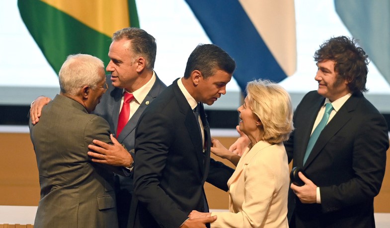 Unión Europea no se detendrá en América Latina pese a presión arancelaria de Trump por Groenlandia: Von der Leyen