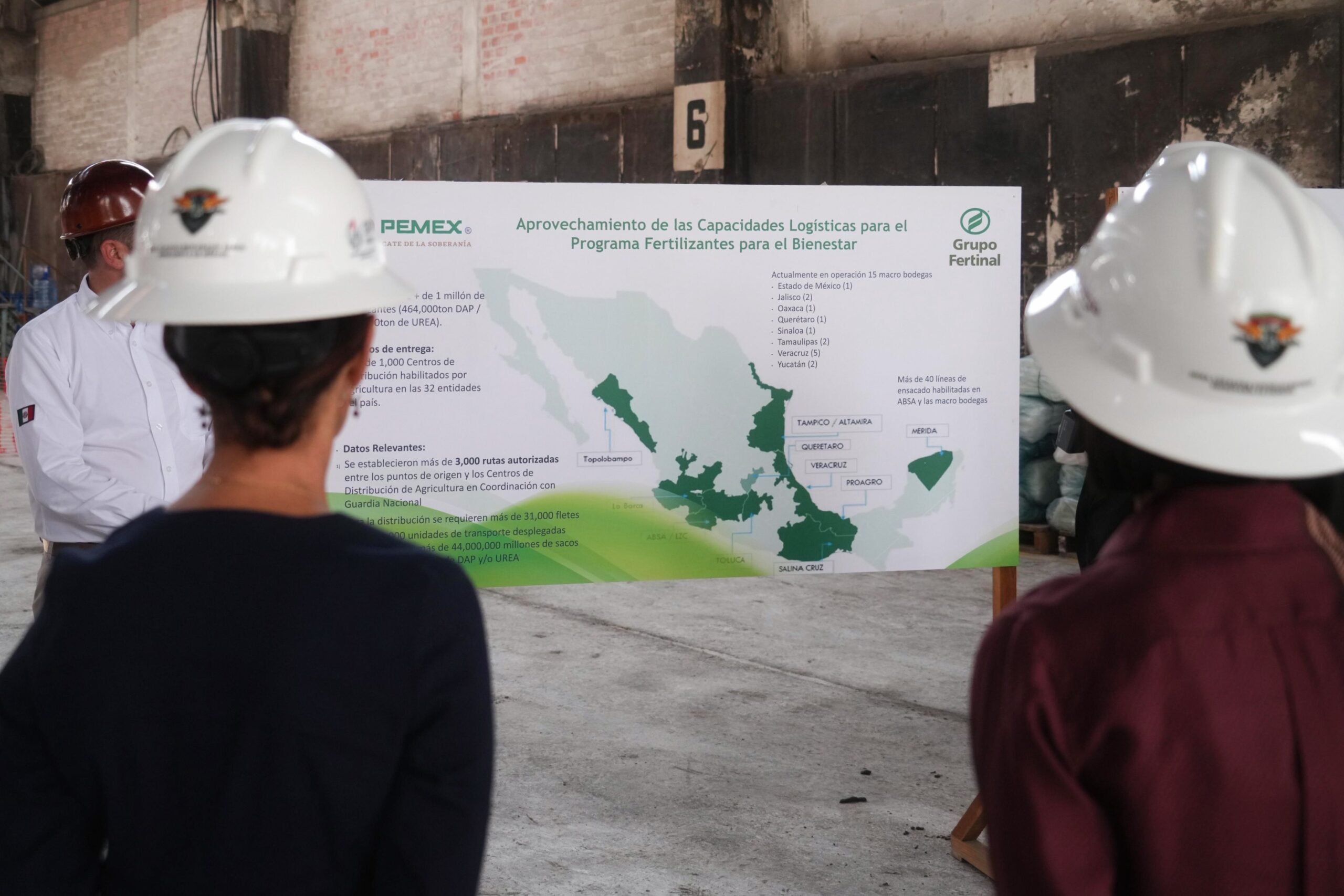 Presidenta Sheinbaum supervisa planta Fertinal de Pemex en Michoacán