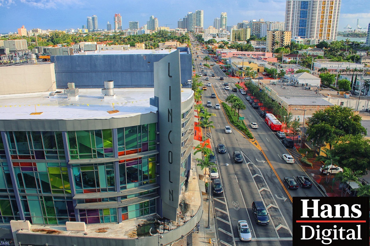 Iniciativa republicana antiimigrantes en Florida plantea prohibir remesas y sancionar penalmente por emplear a migrantes sin autorización