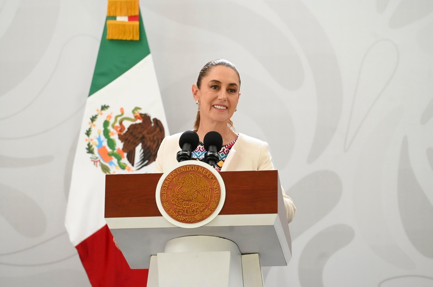 Presidenta Sheinbaum y FIFA confirman Mundial en México; avanzan en seguridad y movilidad