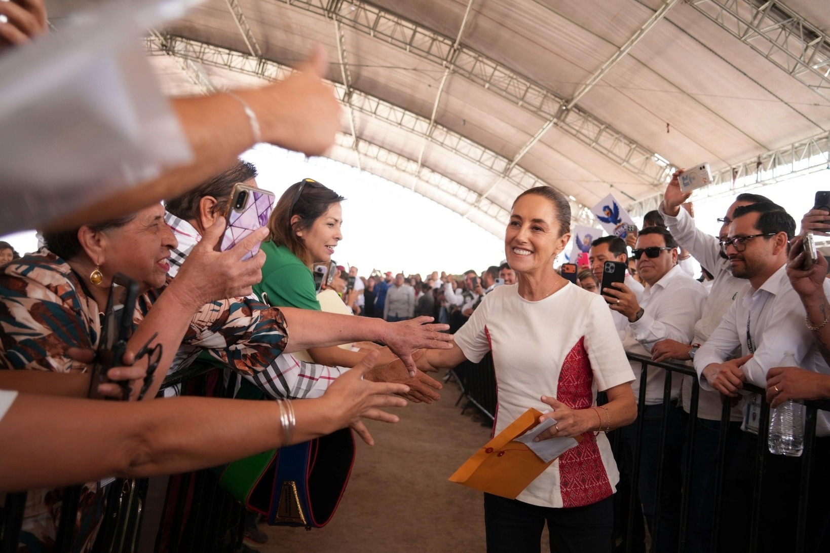 Presidenta Sheinbaum inicia en Coahuila construcción del hospital más grande del IMSS