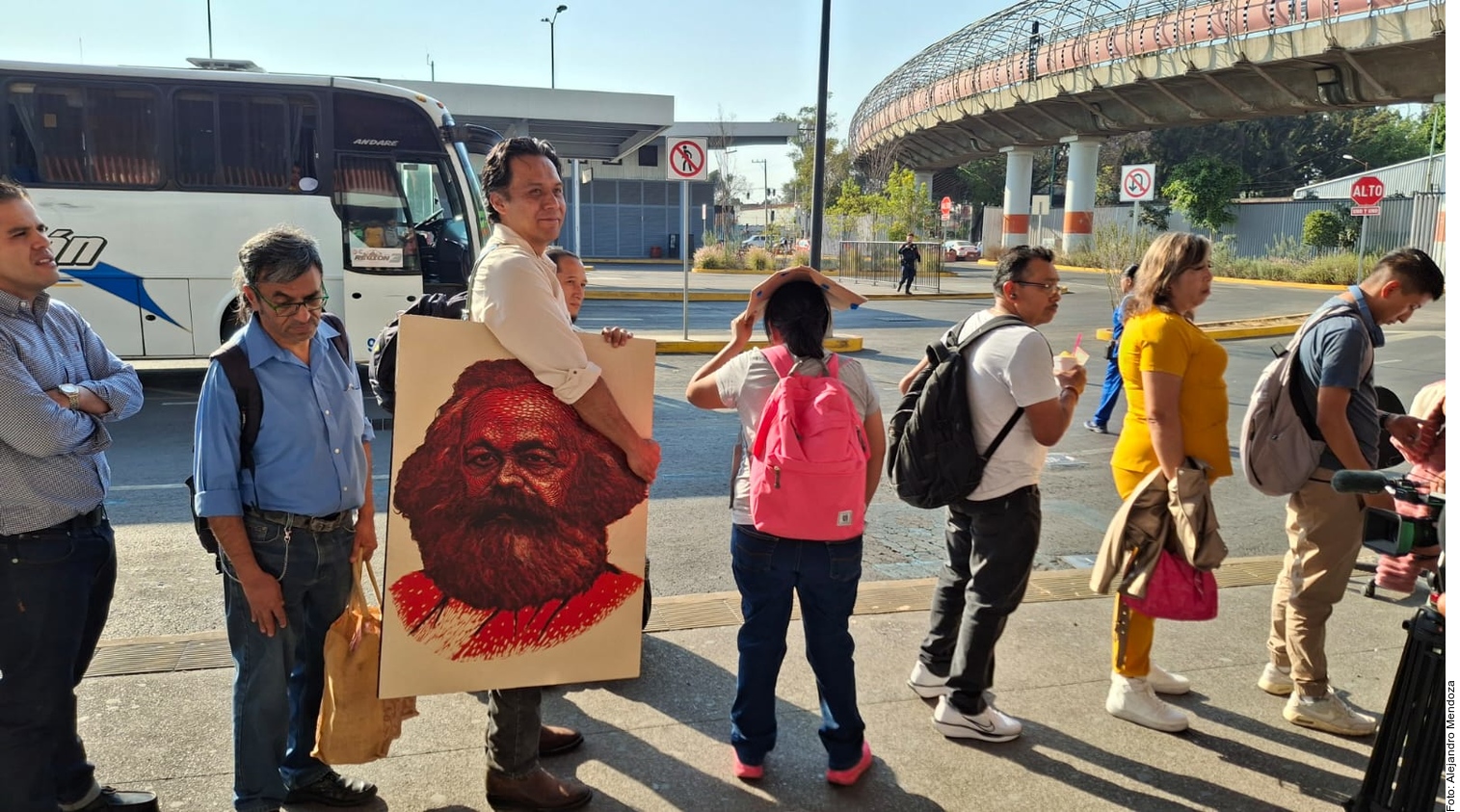Marx Arriaga deja oficinas de la SEP: “regresaré a mi escuela, a dar clases; soy maestro”