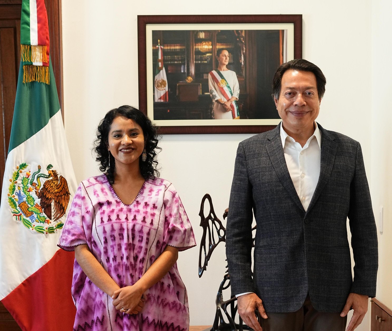 Presenta Mario Delgado a Nadia López García, en sustitución de Marx Arriaga