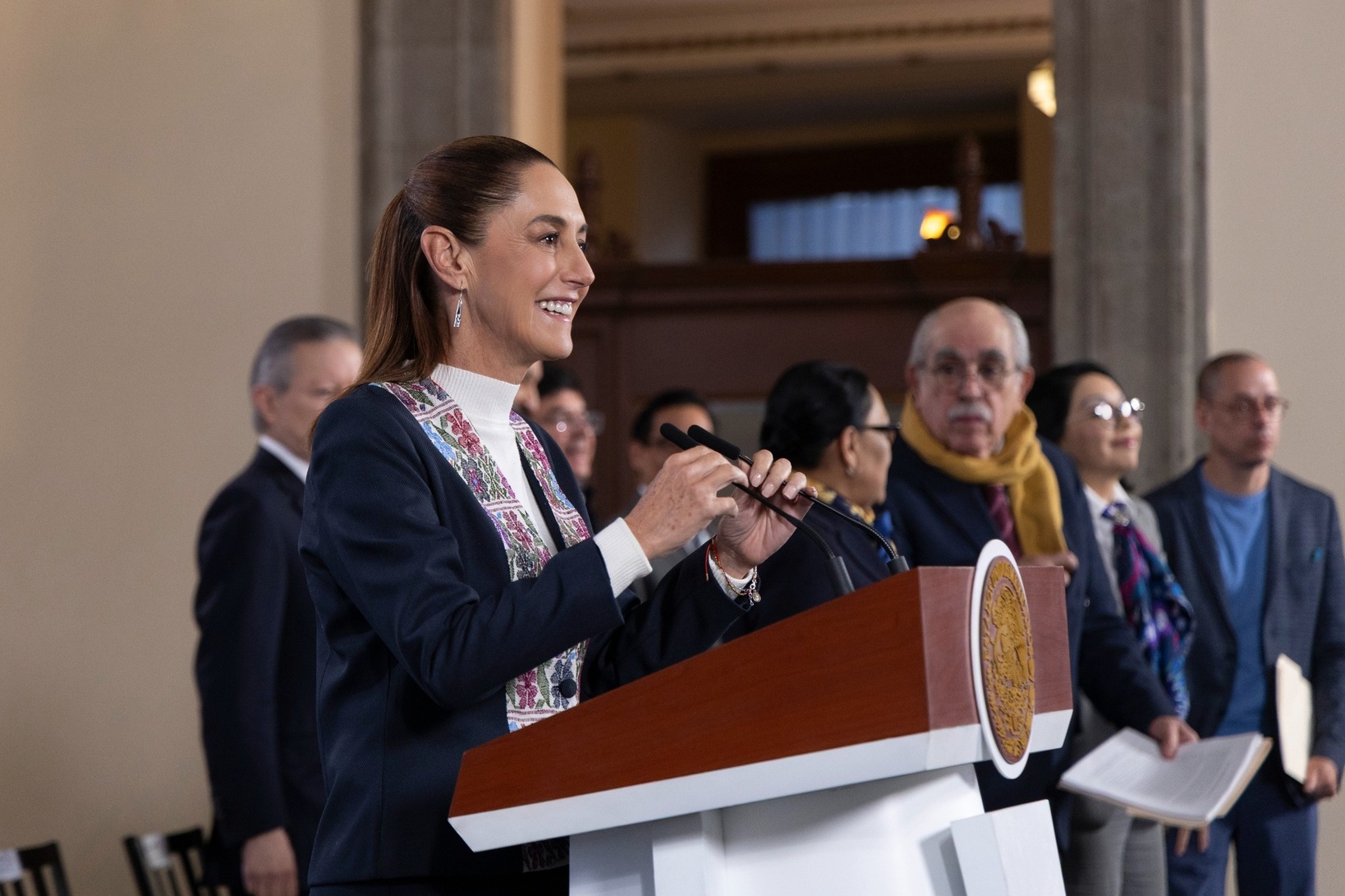 “No me dejé presionar”: Presidenta Sheinbaum envía reforma electoral íntegra al Congreso