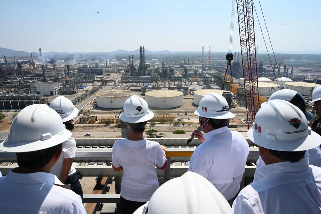 Obra de coquizadora en Salina Cruz presenta 76% de avance; generará 80 mil barriles adicionales: Presidenta Sheinbaum