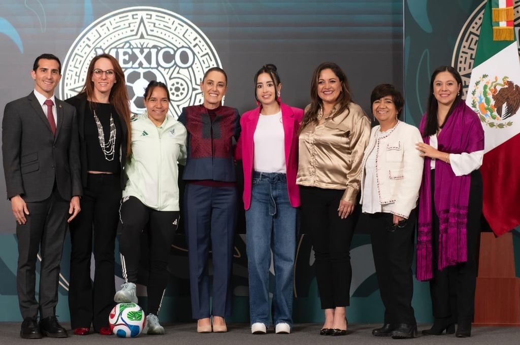 Presidenta Sheinbaum lanza concurso femenil de ‘dominadas’ para ganar el boleto 001 del Mundial 2026