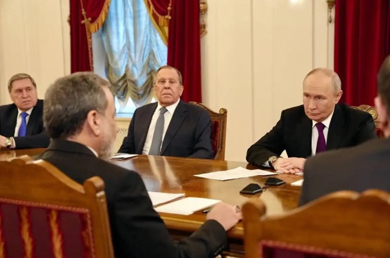 “Haremos todo lo posible”: Putin se compromete ante Irán a gestionar la paz en Oriente Medio