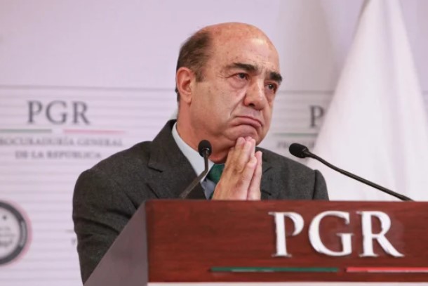 Hospitalizan de emergencia a exprocurador Jesús Murillo Karam por derrame cerebral