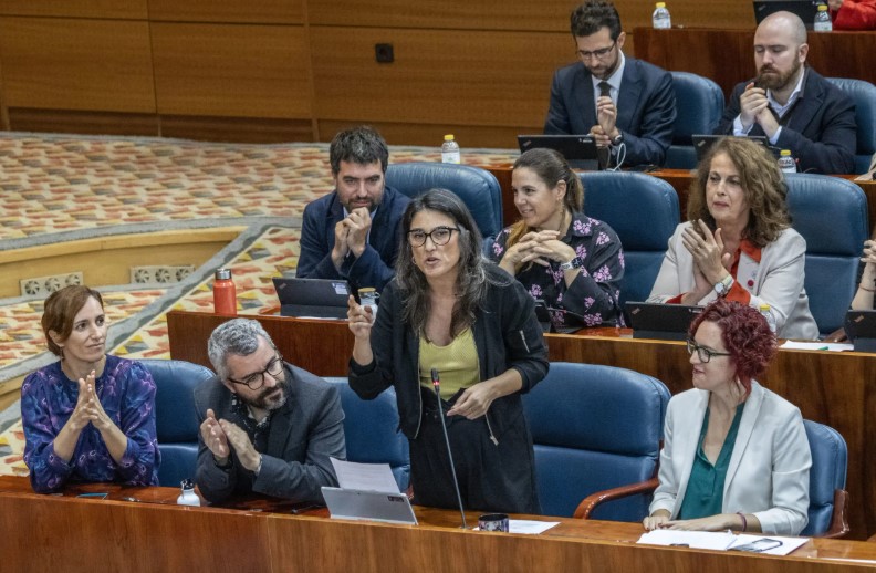 Izquierda madrileña ve “con bochorno el ridículo perpetrado” por Díaz Ayuso; se disculpa con México y la Presidenta Sheinbaum