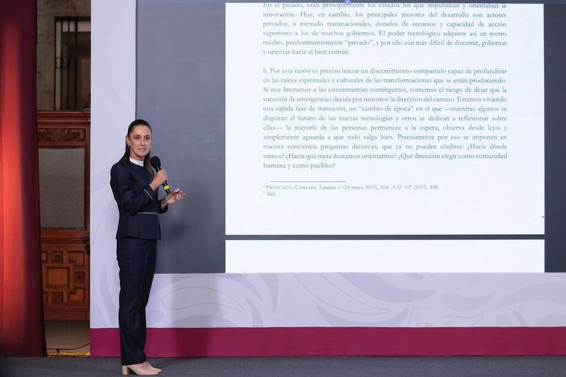 Coinciden la Presidenta Sheinbaum y el Papa León XIV: importante cuestionar quién detenta la IA y regularla con visión social