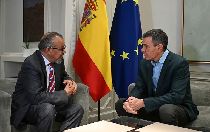 España recibe al crucero con brote de hantavirus, MV Hondius; aplica estrictas medidas de seguridad e informa “bajo” riesgo de contagio