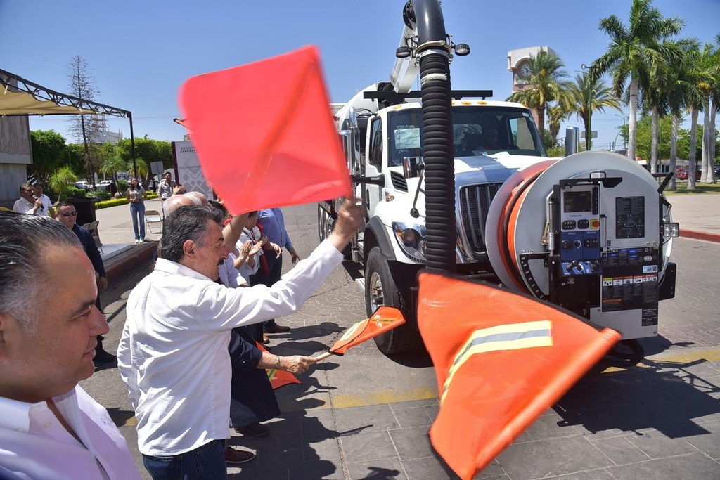 Con nuevo equipo de desazolve Cajeme fortalece el mantenimiento de la red sanitaria