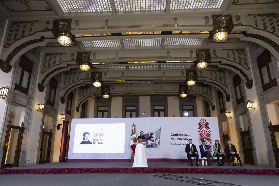 Presidenta Sheinbaum destaca traslado de 3 mil autos Hyundai en el Tren Interoceánico