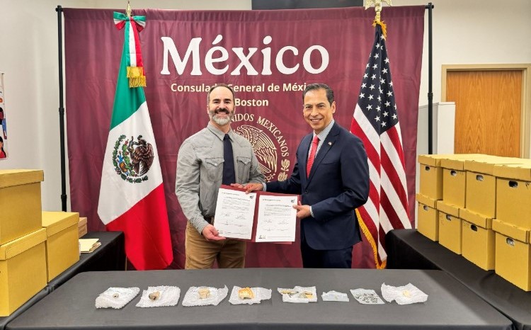 El consulado de México en Boston, Estados Unidos, recibió 1,132 bienes culturales restituidos por un particular