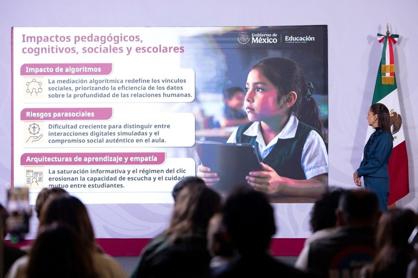 Advierte la presidenta Sheinbaum sobre el impacto en las aulas por el uso no supervisado de pantallas y redes sociales