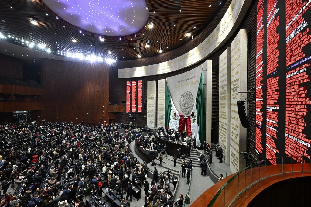 Diputados aprueban en lo general requisito de nacionalidad única para la Presidencia de México y gubernaturas