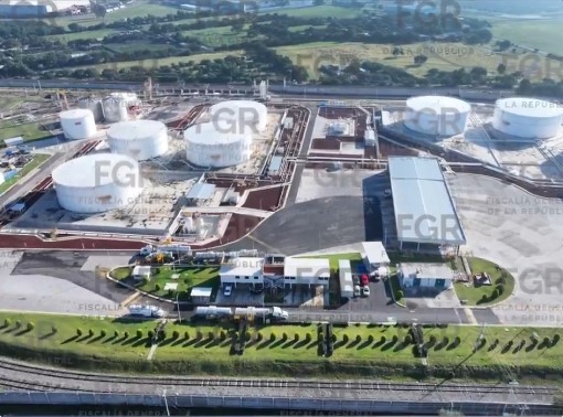 Empresas no han acreditado la licitud de 59 millones de litros de combustible confiscados en Guanajuato: FGR